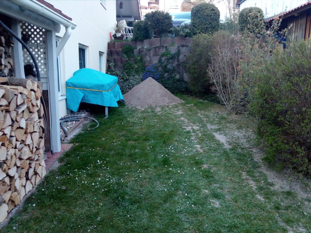 Die Garten-Ecke vor dem Aushub